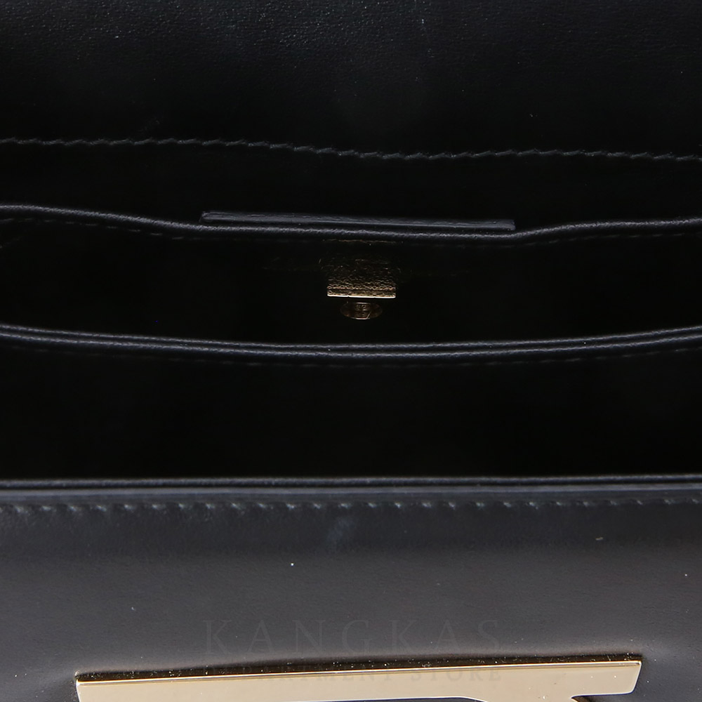 Salvatore Ferragamo(USED)페레가모 21F893 간치니 체인 크로스백